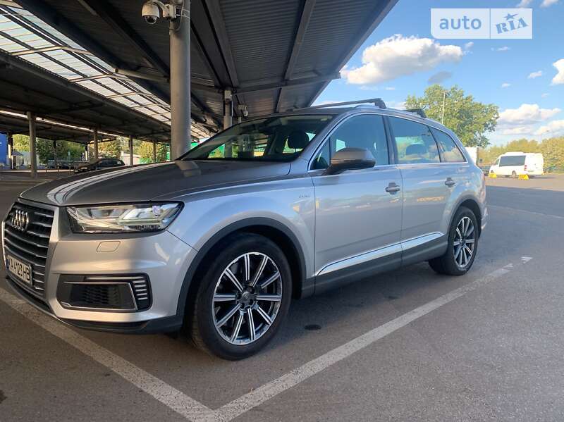 Audi Q7 e-tron 2016