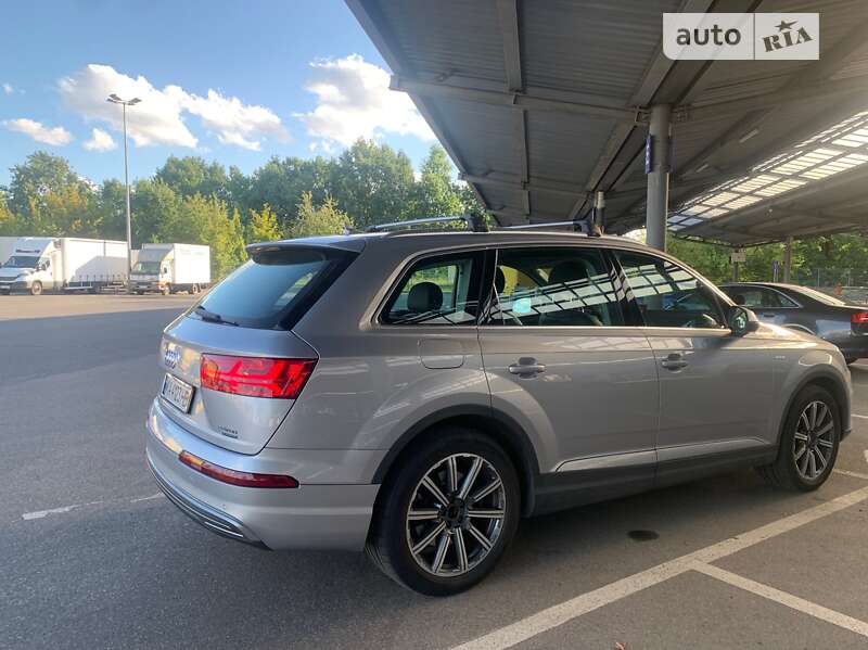 Внедорожник / Кроссовер Audi Q7 e-tron 2016 в Кривом Роге