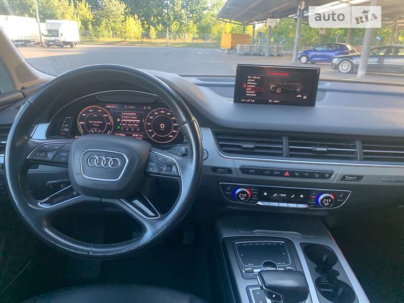 Внедорожник / Кроссовер Audi Q7 e-tron 2016 в Кривом Роге