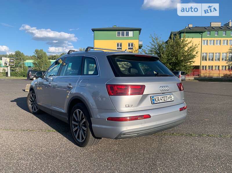 Внедорожник / Кроссовер Audi Q7 e-tron 2016 в Кривом Роге