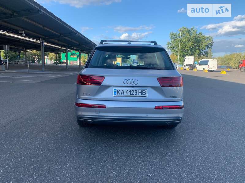 Внедорожник / Кроссовер Audi Q7 e-tron 2016 в Кривом Роге