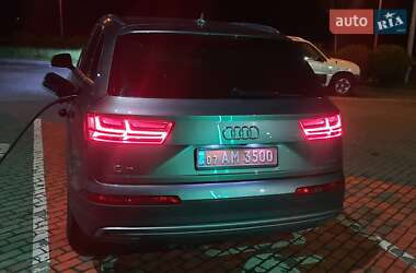 Внедорожник / Кроссовер Audi Q7 e-tron 2016 в Ужгороде