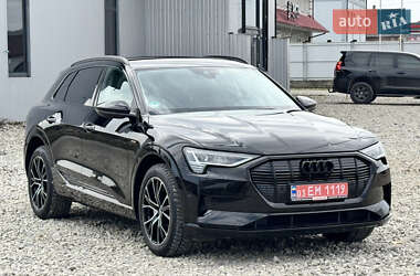 Внедорожник / Кроссовер Audi Q7 e-tron 2019 в 
