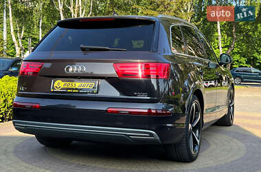 Внедорожник / Кроссовер Audi Q7 e-tron 2018 в 