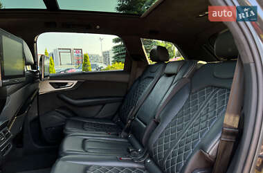 Внедорожник / Кроссовер Audi Q7 e-tron 2018 в 