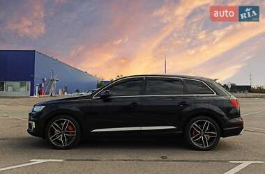 Внедорожник / Кроссовер Audi Q7 e-tron 2016 в 