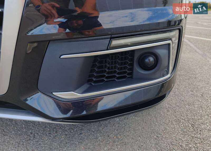 Позашляховик / Кросовер Audi Q7 e-tron 2016 в Рівному