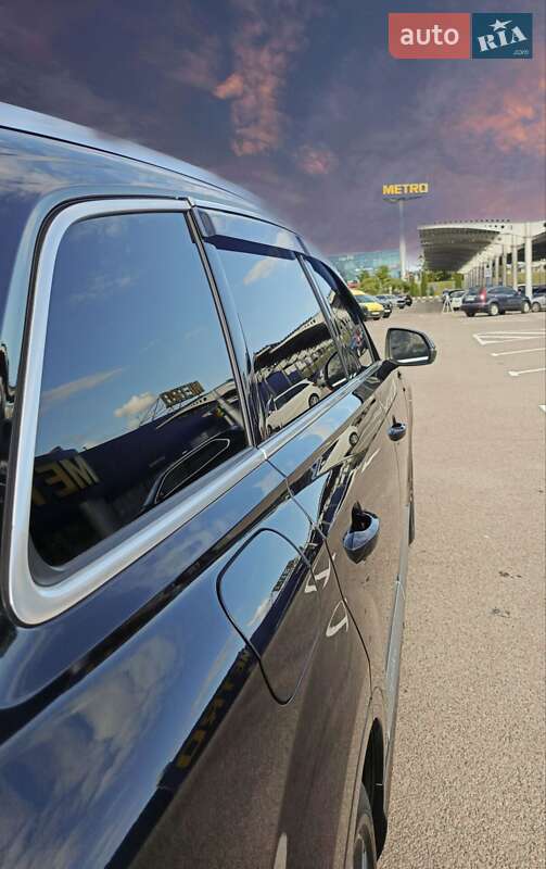 Позашляховик / Кросовер Audi Q7 e-tron 2016 в Рівному