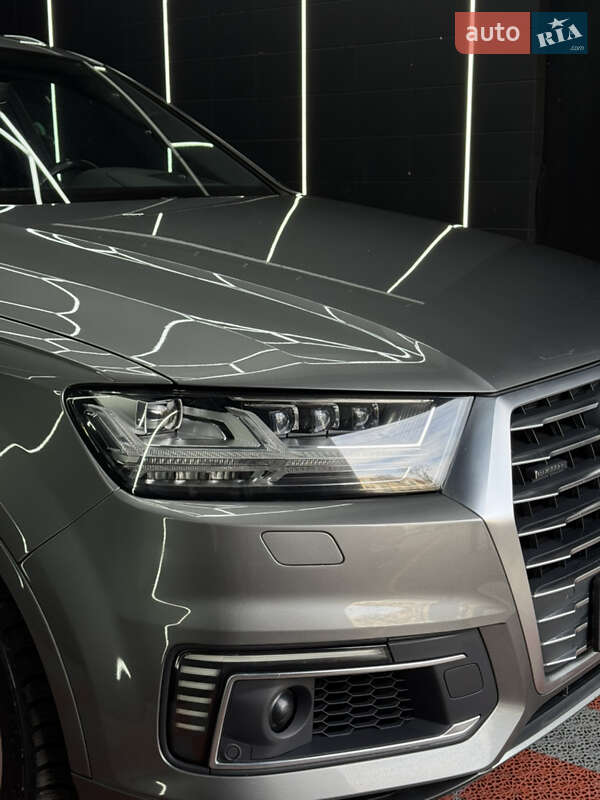 Позашляховик / Кросовер Audi Q7 e-tron 2016 в Одесі фото 2 Позашляховик / Кросовер Audi Q7 e-tron 2016 в Одесі