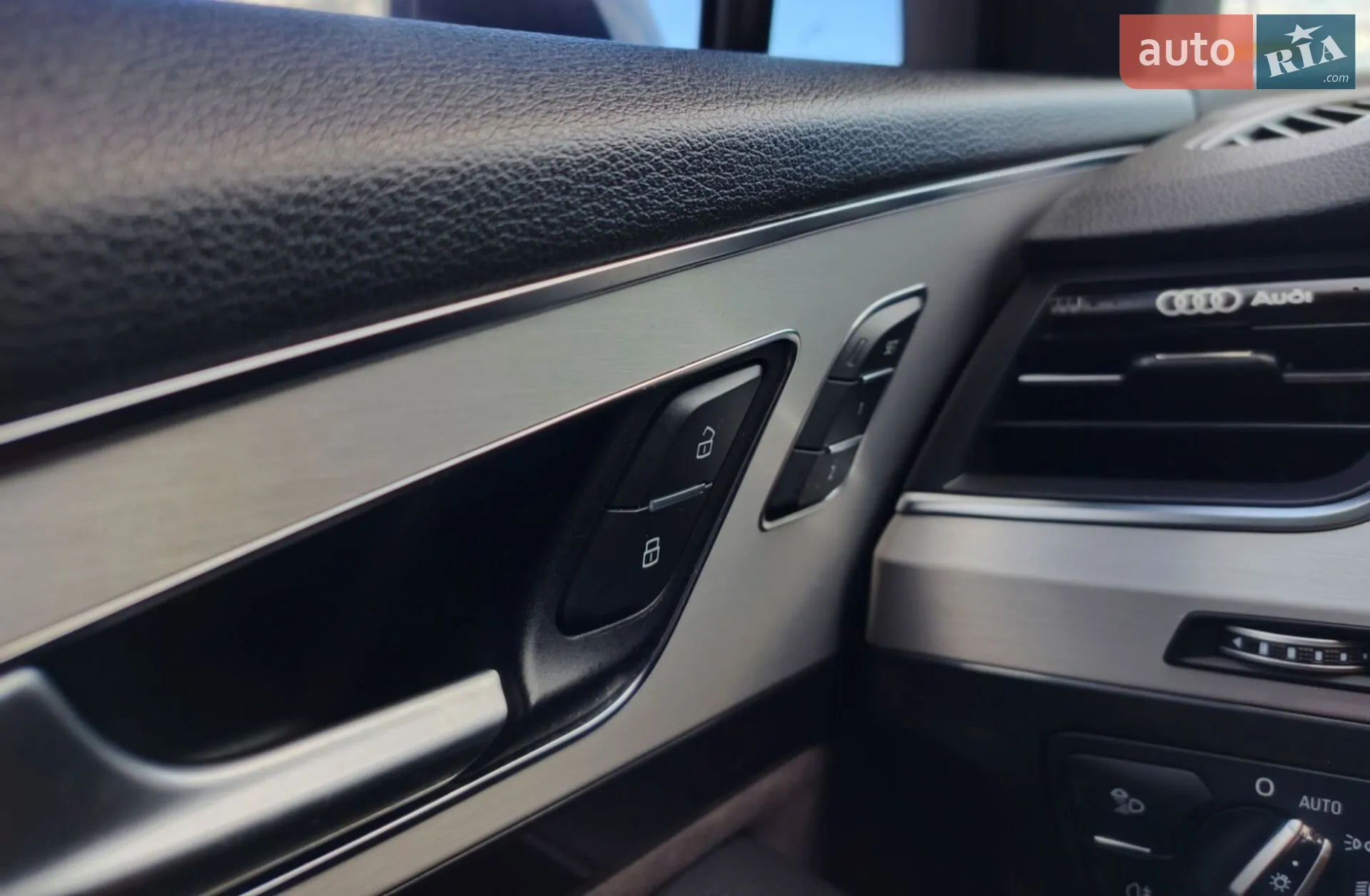 2016 Audi Q7 - мініатюра 33