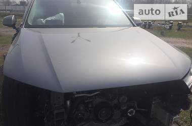Внедорожник / Кроссовер Audi Q7 2015 в 