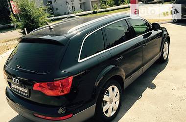 Внедорожник / Кроссовер Audi Q7 2007 в 