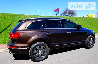 Внедорожник / Кроссовер Audi Q7 2014 в Киеве