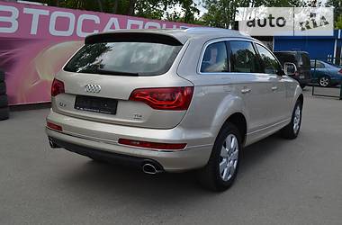 Внедорожник / Кроссовер Audi Q7 2014 в Киеве