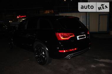 Внедорожник / Кроссовер Audi Q7 2012 в Киеве