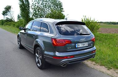 Внедорожник / Кроссовер Audi Q7 2015 в Ровно