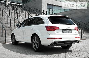 Внедорожник / Кроссовер Audi Q7 2013 в Киеве