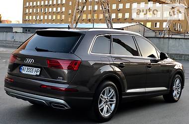 Внедорожник / Кроссовер Audi Q7 2016 в Киеве