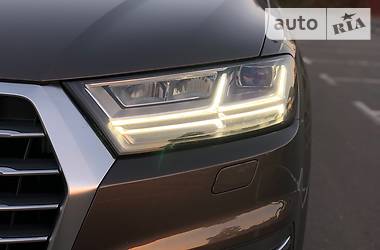 Внедорожник / Кроссовер Audi Q7 2016 в Киеве