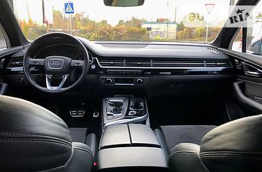 Внедорожник / Кроссовер Audi Q7 2016 в Ужгороде
