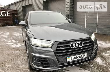 Внедорожник / Кроссовер Audi Q7 2017 в Киеве