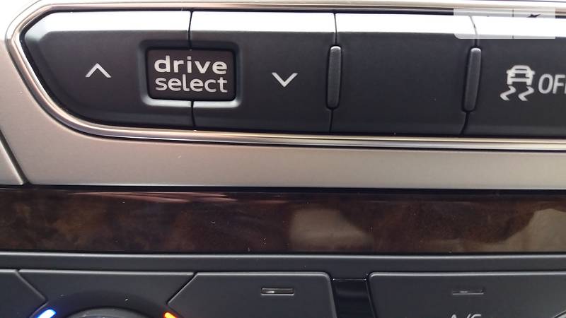 Внедорожник / Кроссовер Audi Q7 2015 в Одессе