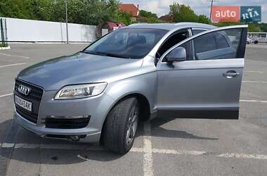 Позашляховик / Кросовер Audi Q7 2007 в 