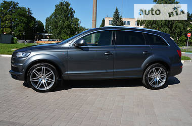 Внедорожник / Кроссовер Audi Q7 2014 в 