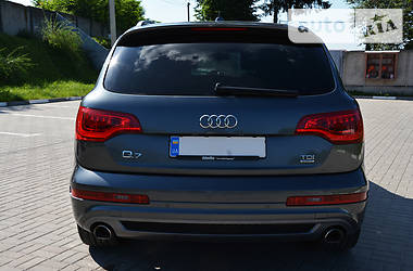 Внедорожник / Кроссовер Audi Q7 2014 в 