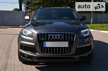 Внедорожник / Кроссовер Audi Q7 2014 в 