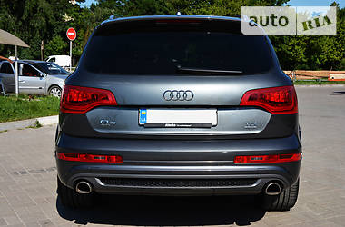 Внедорожник / Кроссовер Audi Q7 2014 в 