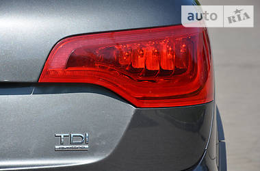 Внедорожник / Кроссовер Audi Q7 2014 в 