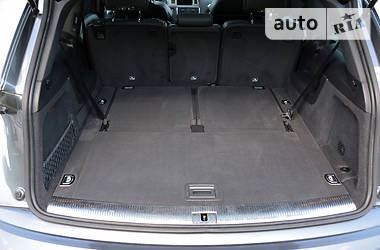 Внедорожник / Кроссовер Audi Q7 2014 в 