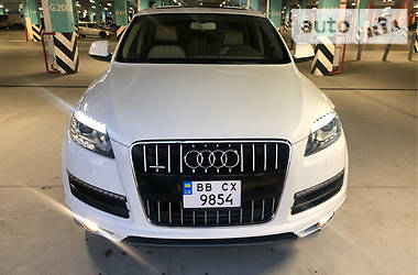 Позашляховик / Кросовер Audi Q7 2014 в 