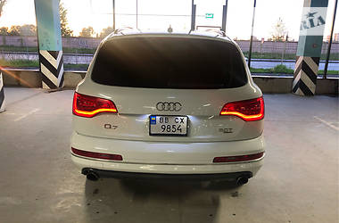 Позашляховик / Кросовер Audi Q7 2014 в 