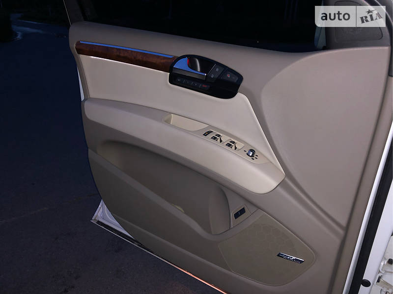 Позашляховик / Кросовер Audi Q7 2014 в Києві