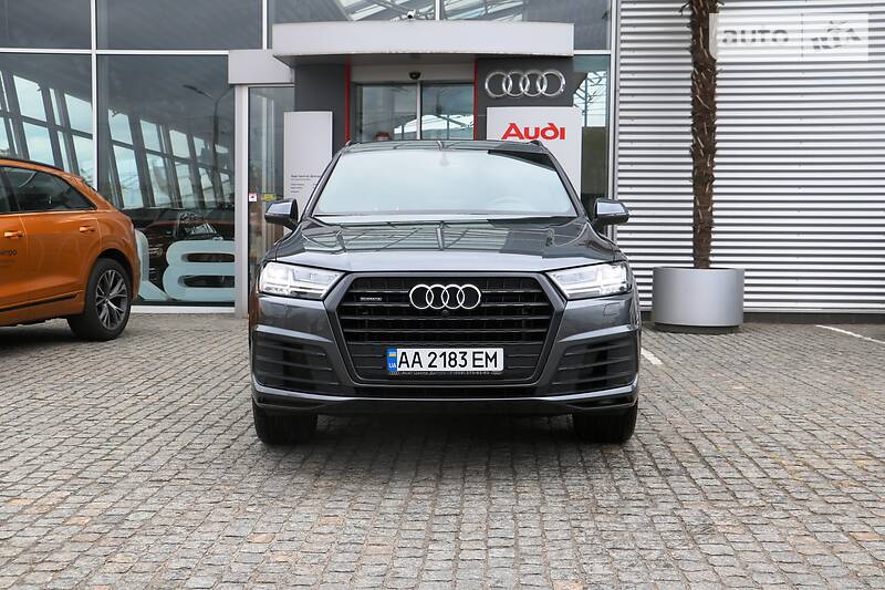 Універсал Audi Q7 2019 в Дніпрі