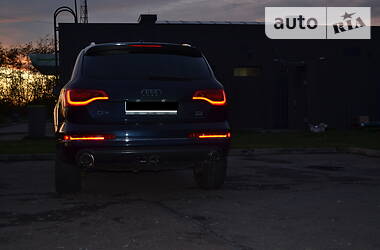 Позашляховик / Кросовер Audi Q7 2013 в Львові