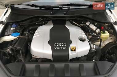 Позашляховик / Кросовер Audi Q7 2015 в 