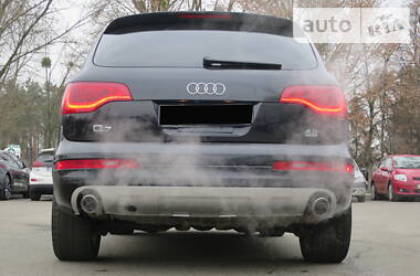 Позашляховик / Кросовер Audi Q7 2006 в 