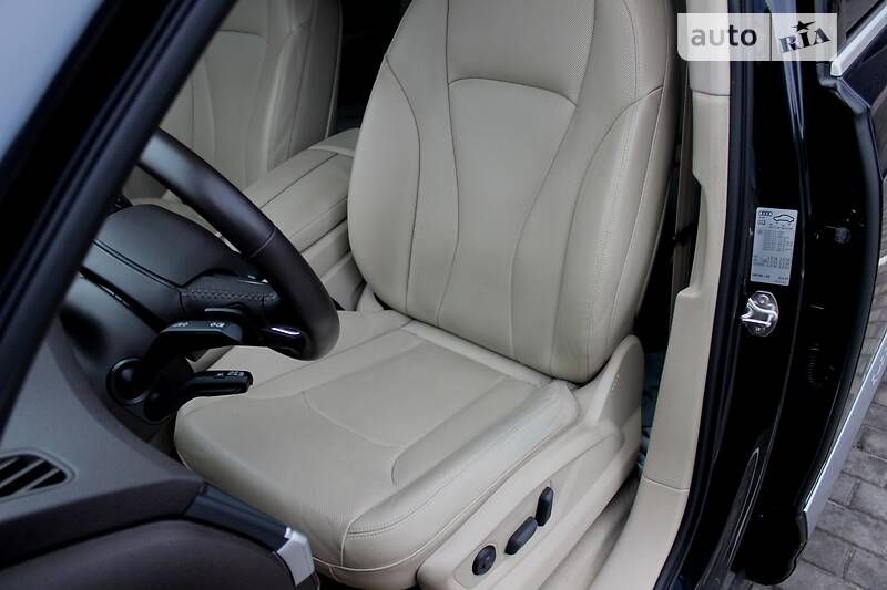 Позашляховик / Кросовер Audi Q7 2016 в Харкові