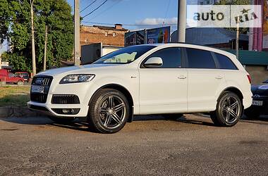 Внедорожник / Кроссовер Audi Q7 2014 в 