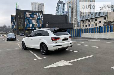 Внедорожник / Кроссовер Audi Q7 2009 в Киеве