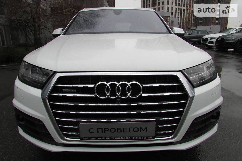 Позашляховик / Кросовер Audi Q7 2016 в Києві