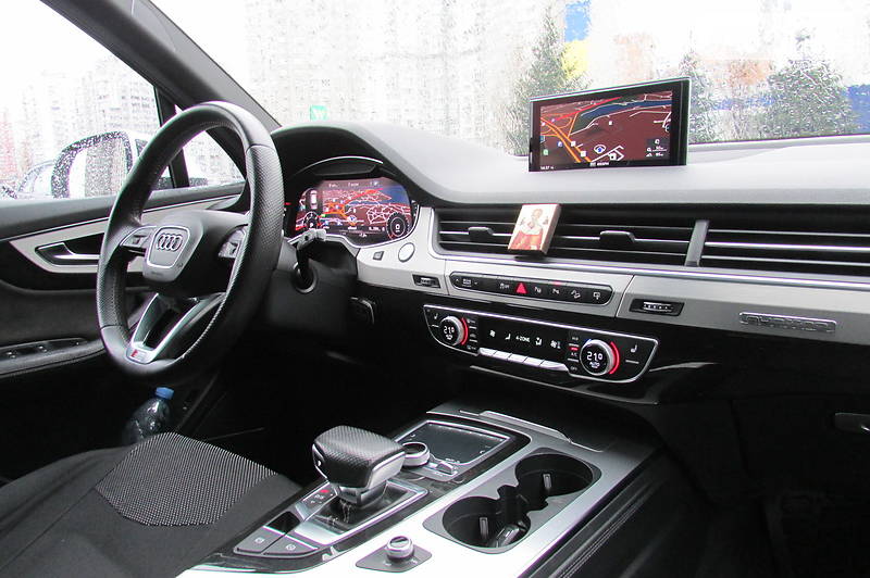 Позашляховик / Кросовер Audi Q7 2016 в Києві