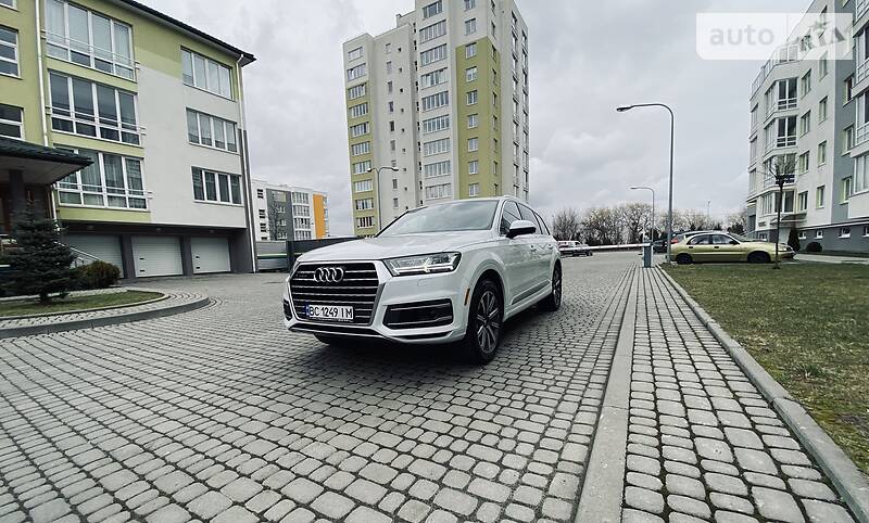 Позашляховик / Кросовер Audi Q7 2017 в Львові