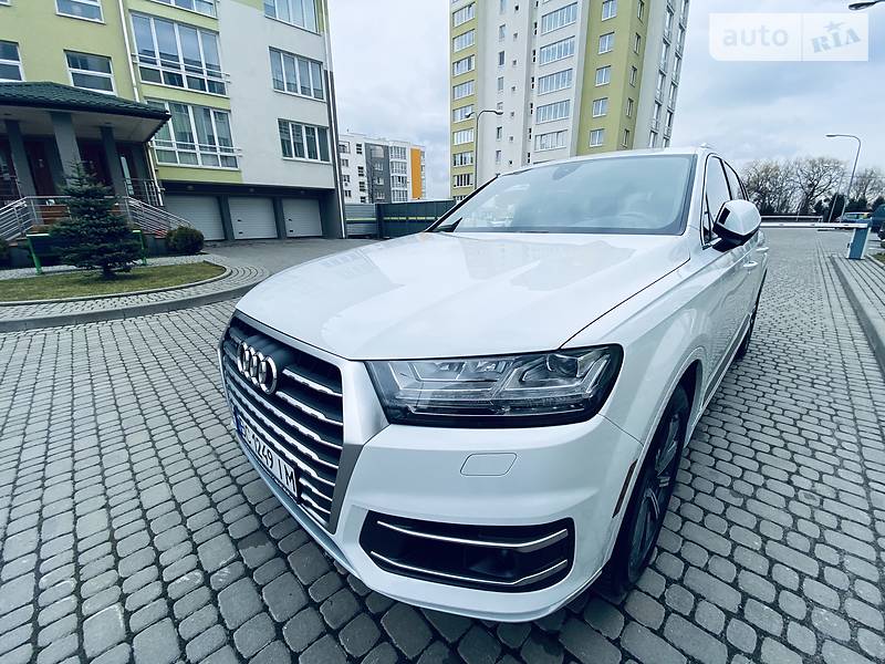 Позашляховик / Кросовер Audi Q7 2017 в Львові