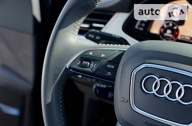 Позашляховик / Кросовер Audi Q7 2015 в 