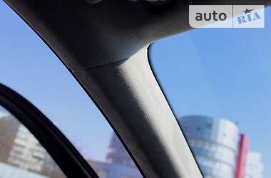 Позашляховик / Кросовер Audi Q7 2015 в 