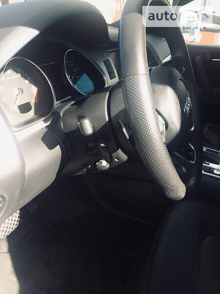 Позашляховик / Кросовер Audi Q7 2013 в Рівному